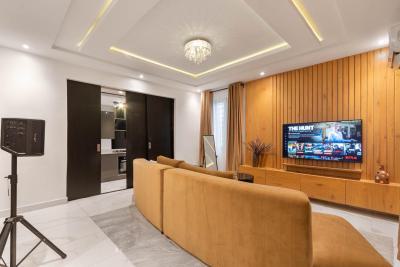 Luxury 2 Bedroom Maisonette with Ps5, Snooker and Fitness Equipments, Divine Homes, Thomas Estate, Ajah, Lagos, Flat / Apartment Short Let