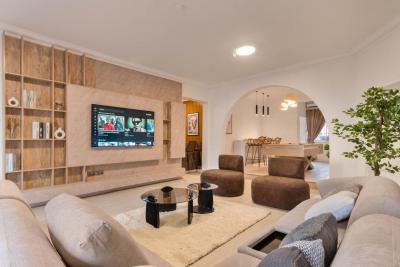 Luxury 3 Bedroom Apartment, Lekki Phase 1, Lekki, Lagos, Flat / Apartment Short Let