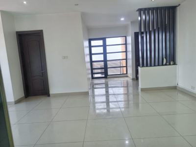 Lovely 3 Bedroom Apartment, Off Admiralty, Lekki Phase 1, Lekki, Lagos, Flat / Apartment for Rent