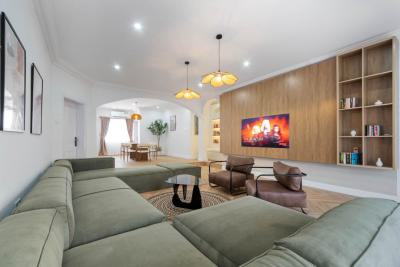 Luxury 4 Bedroom Apartment, Lekki Phase 1, Lekki, Lagos, Flat / Apartment Short Let