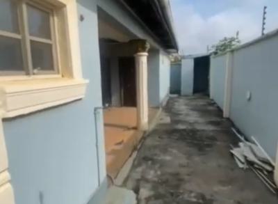 Executive  4 Bedroom Flat - an Exquisite 4 Bedroom Apartment., Ire1, Selewu, Igbogbo, Ikorodu, Lagos, Detached Bungalow for Sale