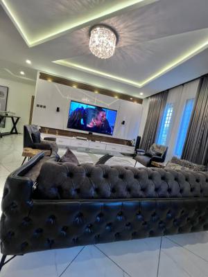 Luxury 4 Bedroom Apartment, Lekki Phase 1, Lekki, Lagos, Flat / Apartment Short Let