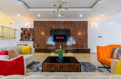 Cozy 4 Bedroom Private Compound with Snooker Board, Spar Road, Ikate Elegushi, Lekki, Lagos, House Short Let