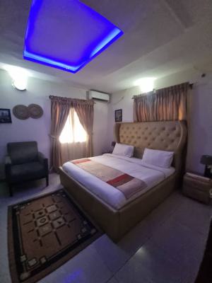 Fully Furnished and Serviced 2bedroom with a Mini Parlour, Off Admiralty Way, Lekki Phase 1, Lekki, Lagos, Flat / Apartment for Rent