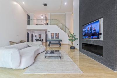 Our Brand New Spacious 3 Bedroom Luxury Airbnb with a Ps5, Bathtub and, Banana Island, Ikoyi, Lagos, Flat / Apartment Short Let