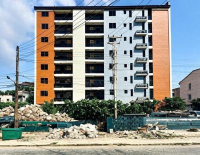 Spacious 3 Bedroom Apartment, Lekki Phase 1, Lekki, Lagos, Block of Flats for Sale