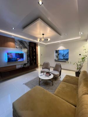 Opulent 3 Bedrooms! Apartment Located in Agungi, Osapa, Lekki, Lagos, Flat / Apartment Short Let