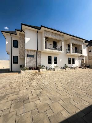 Solid Home with Everything You Need in a Good Location, Guzape District, Abuja, House for Sale