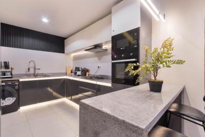 Luxury 2 Bedroom Apartment with Swimming Pool, Lekki Phase 1, Lekki, Lagos, Flat / Apartment Short Let