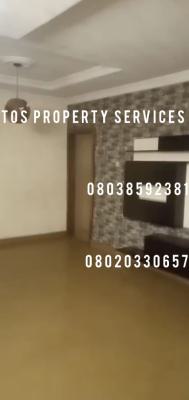 Lovely & Spacious 3 Bedroom Apartment, Off Herbert Macaulay Way, Yaba, Lagos, Flat / Apartment for Rent