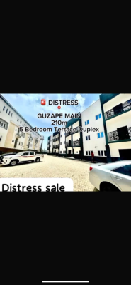 Distress 5 Bedroom Terrace Duplex, Main, Guzape District, Abuja, Terraced Duplex for Sale