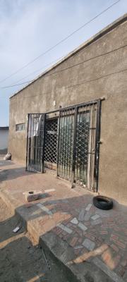 an Open Office Space Facing Junction Road Viable for Commercial, Okun-ajah Junction Lekki Eti-osa Ajah, Lekki, Lagos, Shop for Rent