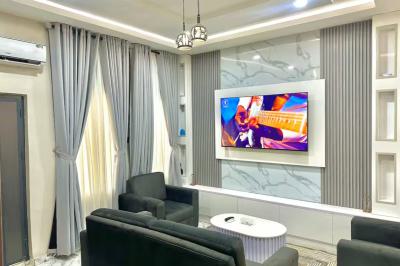 Luxury 2 Bedrooms Apartment, 2 Baths