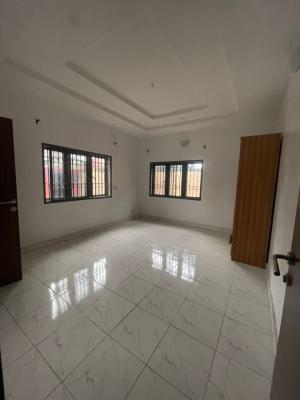 Spacious 3bedroom Apartment in a Topnotch Location, Off Admiralty Way, Lekki Phase 1, Lekki, Lagos, Lekki Phase 1, Lekki, Lagos, Flat / Apartment for Rent