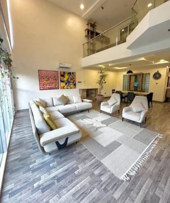 Luxury 4 Bedroom Apartment with Swimming Pool & Lounge Area, Guzape District, Abuja, House Short Let