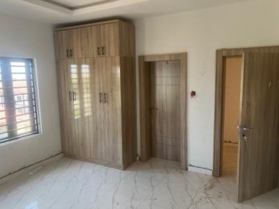 Distress Luxury 3 Bedroom Finished  Apartment, Stella Maris Road, Area 1, Garki, Abuja, Flat / Apartment for Sale