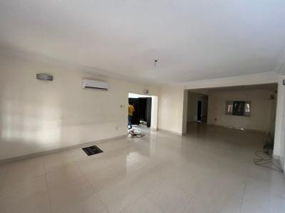 Standard 3 Bedrooms Apartment with a Bq, Victoria Island (vi), Lagos, Flat / Apartment for Rent