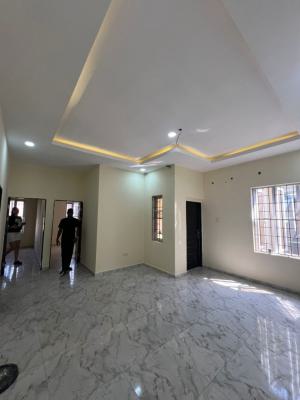 Self-serviced 2 Bedroom Flat Apartment, Lekki Phase 1, Lekki, Lagos, Flat / Apartment for Rent