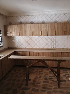 Standard Three Bedrooms Flat, Wuse 2, Abuja, Flat / Apartment for Rent