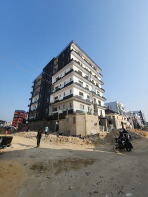 Lovely 2 Bedroom Apartment in a Prime Location, Lekki Phase 1, Lekki, Lagos, Flat / Apartment for Sale