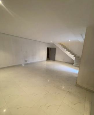 Luxury and Spacious 2 Bedroom Maisonette, Lekki Phase 1, Lekki, Lagos, Flat / Apartment for Rent