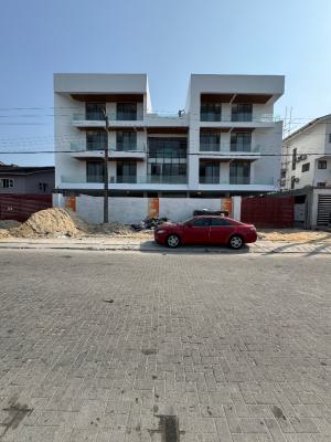 Spacious Two (2) Bedroom Apartment, Lekki Phase 1, Lekki, Lagos, Flat / Apartment for Sale