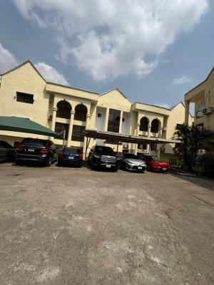 Well Spacious and Renovated 3 Bedroom Flat, Maitama Main, Maitama District, Abuja, Flat / Apartment for Rent