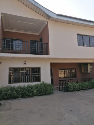 Neatly Finished & Well-renovated 4-bedroom Semi-detached Duplex, 5th Avenue, Gwarinpa, Abuja, Semi-detached Duplex for Rent