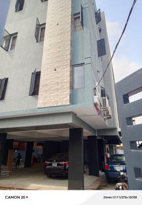 Super Luxurious 2bedrooms   Location: Surulere, Lagos Prices : 2, Secured Estate, Surulere, Lagos, Flat / Apartment for Sale
