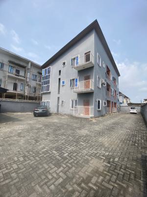Spacious and Serviced Upstairs En Suite, Peninsula Garden Estate, Olokonla, Ajah, Lagos, Flat / Apartment for Rent