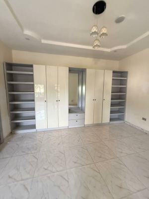 Spacious Master Bedroom, Ikota, Lekki, Lagos, Flat / Apartment for Rent