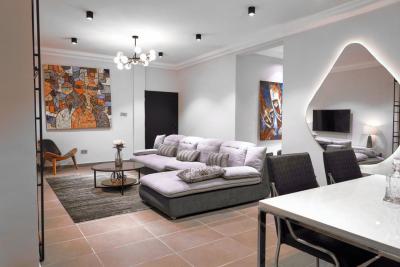 Spacious 2bedroom Apartment with Top Notch Amenities Available for Sho, Old Ikoyi, Ikoyi, Lagos, Flat / Apartment Short Let