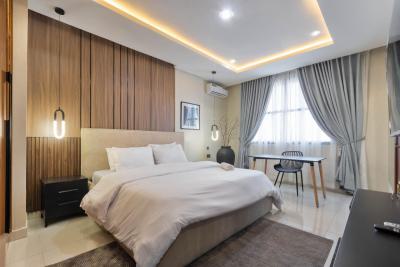 Aesthetically Pleasing 2 Bedroom Maisonette with Ps5, Balcony, Lekki Phase 1, Lekki, Lagos, Flat / Apartment Short Let