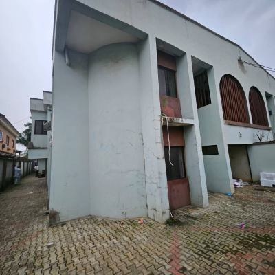 Property @ Magodo Phrase 2 Gra  =old House But Ma, Gra Phase 2, Magodo, Lagos, Semi-detached Duplex for Rent