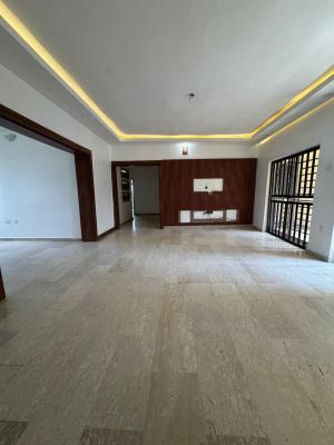 Well Spacious Renovated 3bedrooms Flats. Serene Neighborhood  En-suite, Maitama District, Abuja, Flat / Apartment for Rent