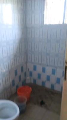 Standard 2 Bedroom Flat, Alagomeji, Yaba, Lagos, Flat / Apartment for Rent