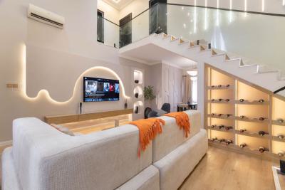 Very Neat Morden Day 2 Bedroom Apartment with Water View and Ikoyi Lin, Ikoyi, Lagos, Flat / Apartment Short Let