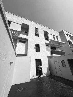 Lovely 2 Bedroom Apartment, Lekki Phase1, Lekki, Lagos, Flat / Apartment for Rent