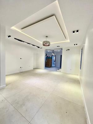 Self-compound 4-bedroom Semi-detached Duplex with Bq, Lekki Phase 1, Lekki, Lagos, Semi-detached Duplex for Rent