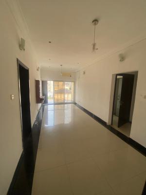 Serviced 2 Bedroom Apt Upstairs in a Code Access Estate, Oniru, Victoria Island (vi), Lagos, Flat / Apartment for Rent