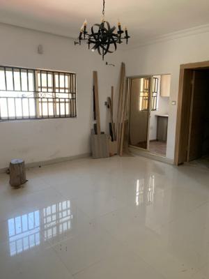 Spacious 2 Bedroom Apt + Balcony, Swimming Pool, 24hrs Power, Lekki Phase 1, Lekki, Lagos, Flat / Apartment for Rent