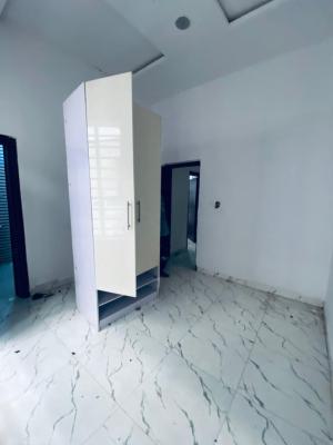 Spacious Guest Room in a Shared Apartment, Orchid, Lekki, Lagos, Flat / Apartment for Rent