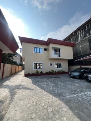Self Serviced 3 Bedroom Apartment, Off Admiralty Way, Lekki Phase 1, Lekki, Lagos, Flat / Apartment for Rent