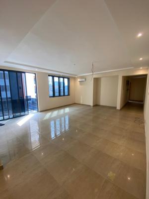 3 Bedroom Apartment with Bq, Lekki Phase I, Lekki, Lagos, Flat / Apartment for Rent