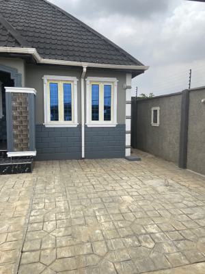 a Luxurious 3 Bedroom Flat, Damolapa Along Lucky Fiber Road, Ikorodu, Lagos, Flat / Apartment for Rent