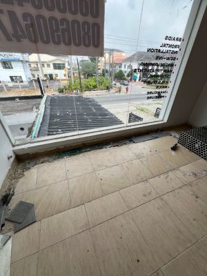 Beautiful Shop Spaces Directly Facing a Major Commercial Road, Lekki Phase 1, Lekki, Lagos, Commercial Property for Rent