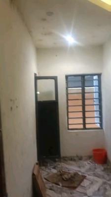 Standard and Executive Miniflat, Adekunle, Yaba, Lagos, Mini Flat (room and Parlour) for Rent
