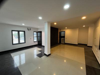 Spacious 2 Bedroom Apartment on The First Floor in an Estate, Lekki Phase 1, Lekki, Lagos, Flat / Apartment for Rent