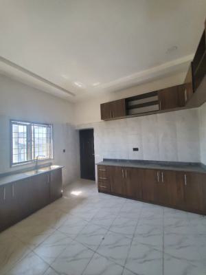 ️3 Bedrooms Flat on The 2nd Floor, By American International School, Durumi, Abuja, Block of Flats for Sale