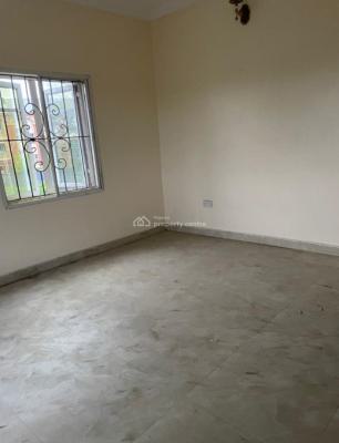 Well Renovated 3 Bedroom Flat Upstairs, Chevy View Estate, Lekki, Lagos, Flat / Apartment for Rent